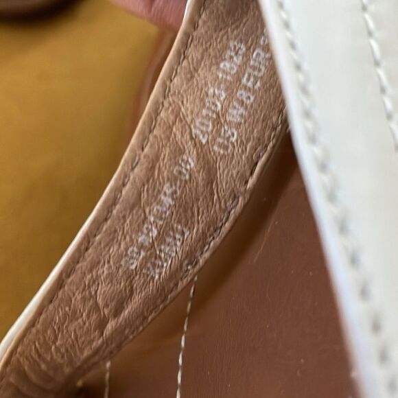 Olakai Kumu Sandals Flip Flops White Leather 8 - Picture 7 of 7